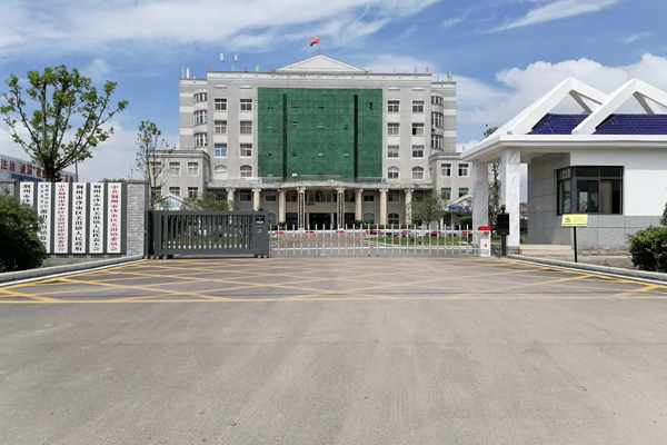 關(guān)沮鎮(zhèn)政府大門車牌識別系統(tǒng)正式投入使用