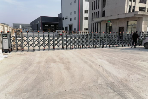 荊州瀚堃公司電動門、錐形旗桿安裝