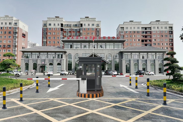 公安縣大圣村崗?fù)ぁ④?chē)牌識(shí)別系統(tǒng)、智能道閘